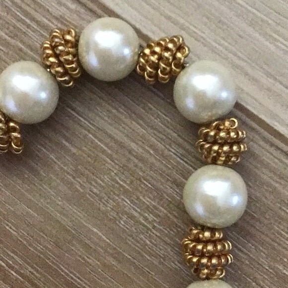 Vintage Ann Klein Glass Pearl Gold Tone Necklace. Signed - Picture 4 of 4